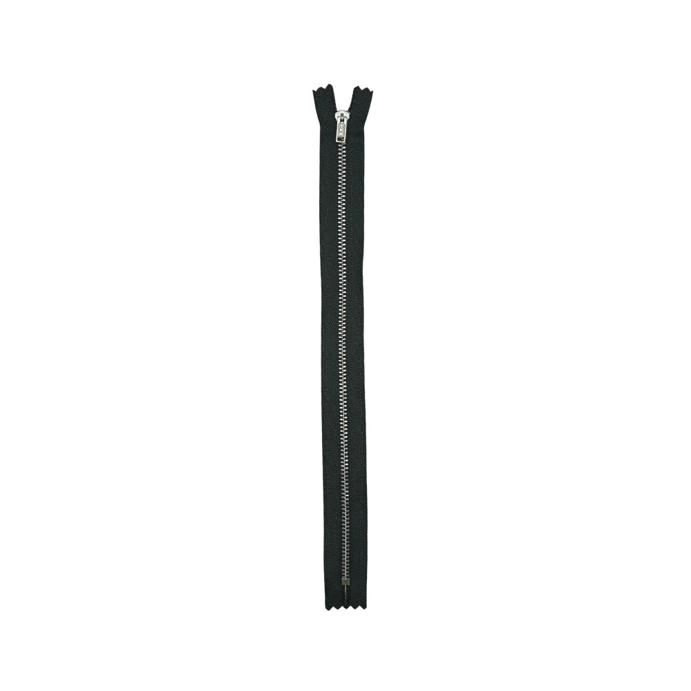 Straight Zip 8"